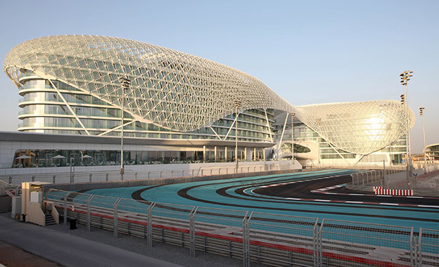 abu dhabi hotel race track