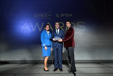 KLM wins APEX World Class Award 2024