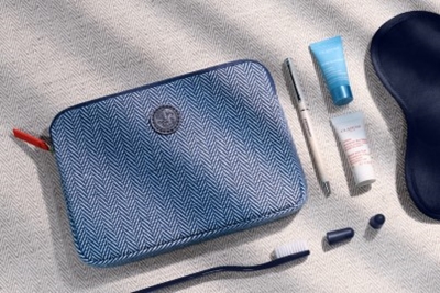 Air France: recycled and eco-friendly comfort kits