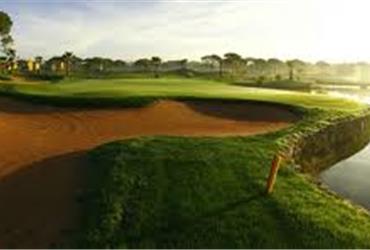 The Golf Course Lomas de Sancti Petri is a flat 18-hole course, close to the beautiful beach of La Playa Barrosa in Chiclana de la Frontera,  and owned by Jacaranda. Even though this course is beautifully situated, don’t let a first look fool you; this course can give even the most seasoned golfers a tough time. The course is a lovely venue at 45 kilometers from Caños de Meca in the Cadiz region (Spain). The company, with years of experience in the real estate and nautical industry has hired the best possible professionals in golf in order to offer a quality experience for any golfer. 