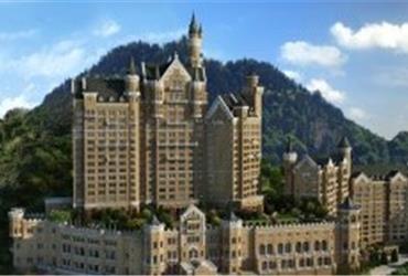 A Bavaria-style castle hotel in the Chinese mountains? It exists. Starwood Hotels & Resorts Worldwide has opened The Castle Hotel, part of the Luxury Collection of the hotel group, in Dalian, Northeast China. 