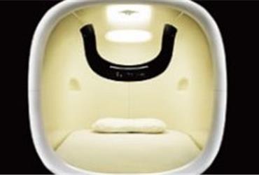 There is nothing like stretching your legs and having a short, refreshing power nap between flights. The new capsule hotel Nine Hours on Tokyo’s Narita International Airport, located next to the terminal, charges € 11 for a one hour stay.    
